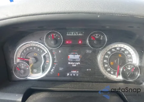 2019 Ram 1500 Classic Lone Star 4X4 5'7 Box z USA, uszkodzony, nr VIN 1C6RR7LT2KS620276